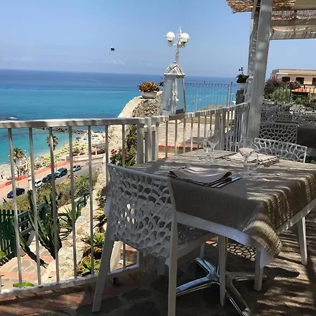 Oda ve Kahvaltı & Pool Tropea
