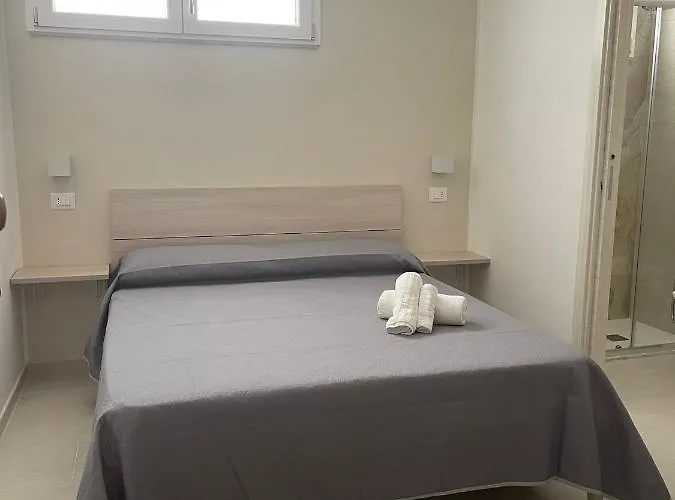 Alojamento de Acomodação e Pequeno-almoço & Pool Tropea